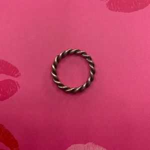 Pandora twisted ring size 7